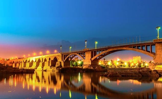پل زیبای دوران ساسانی پس از  17 قرن قابل استفاده بودن، در حال ویرانی ست