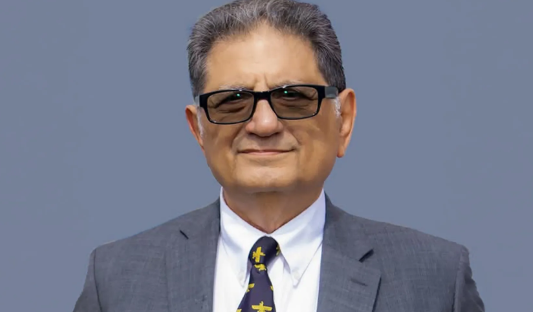 پرچم شیروخورشید؛ نماد برابری و امید برای یهودیان ایرانی – بیژن خلیلی